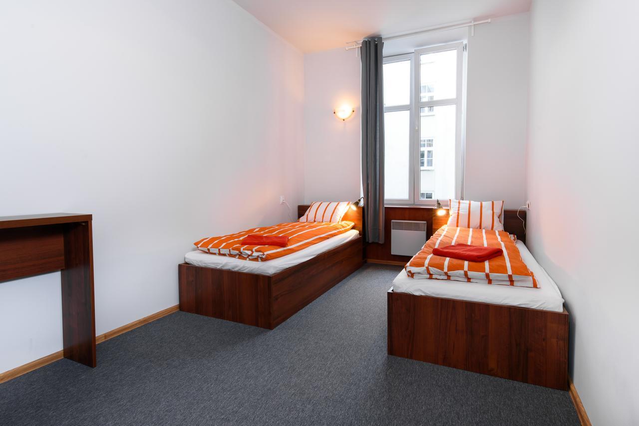 Constitution Square Rooms Warszawa Eksteriør billede
