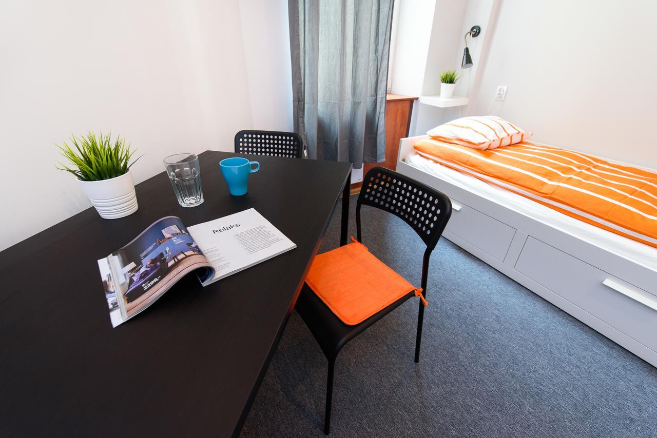 Constitution Square Rooms Warszawa Eksteriør billede