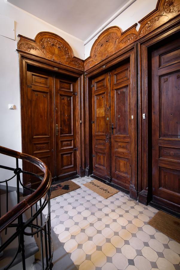 Constitution Square Rooms Warszawa Eksteriør billede